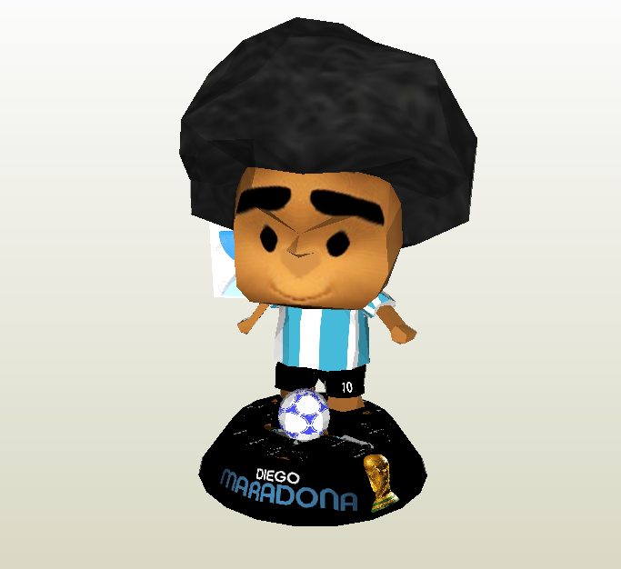 Maradona papercraft